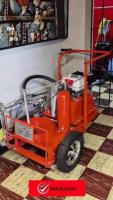MÁQUINA PINTALINEAS EN FRÍO
