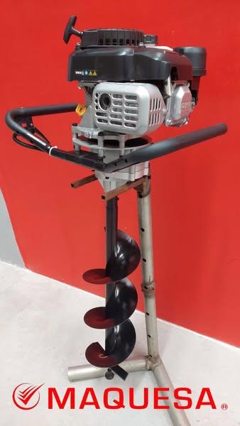 EXCAVADORA DE AGUJEROS