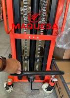 STACKER MANUAL DE 1.5 TONS 