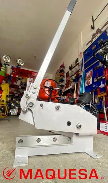 CIZALLA PARA CORTAR HIERRO 12