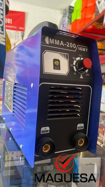 SOLDADOR INVERTER DE 100 AMP