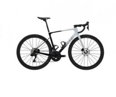 2024 Giant Defy Advanced Pro 1 Road Bike